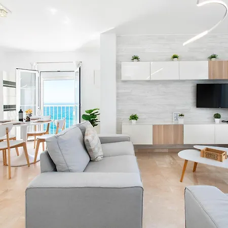 Luxury Sea View Apartment